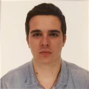 Estudiante Universitario con gran control de los idiomas